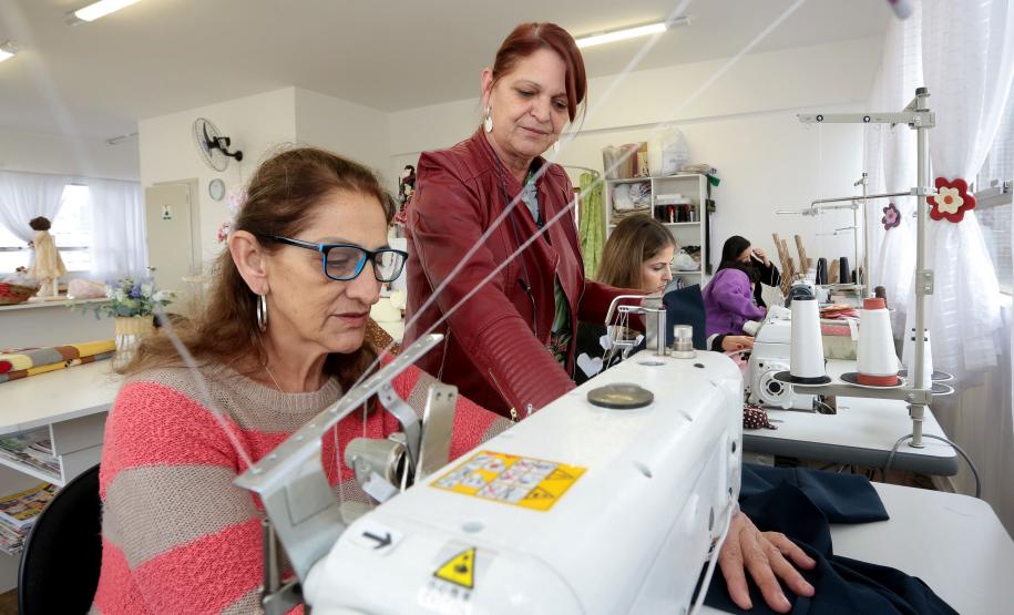 Em quatro anos, Fomento Paraná disponibilizou crédito para 10 mil mulheres A Fomento Paraná tem uma linha de crédito especial que apoia e estimula o empreendedorismo feminino em todo o Estado