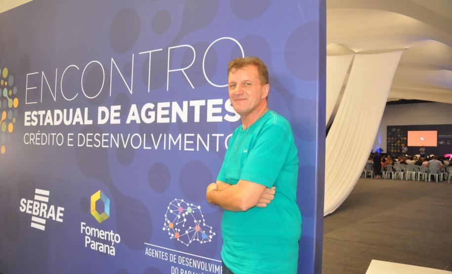 A Fomento Paraná, instituição financeira do Governo do Estado e o Sebrae/PR promovem o Encontro Estadual de Agentes de Crédito e Desenvolvimento, em Pontal do Paraná.
O evento, que acontece nesta terça e quarta (30 e 31/10), na Associação Banestado, tem a participação de 300 agentes que atuam em todo o estado.
