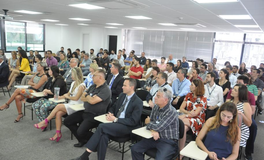 Evento de Avaliação e Desempenho 2019 e Planejamento Estratégico 2019 da Fomento Paraná, organizado pela ASSEAF e Assessoria de Planejamento Estratégico, com patrocínio da Caixa Econômica Federal.