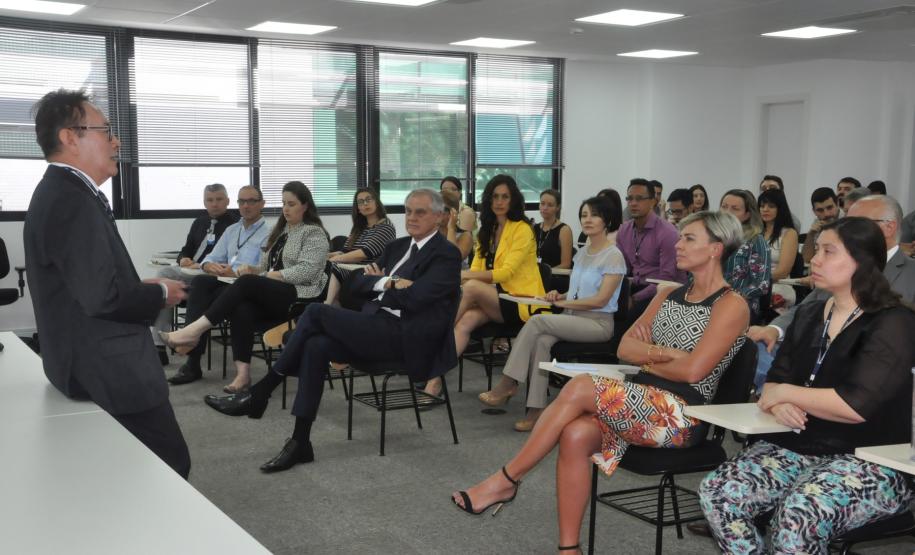 Evento de Avaliação e Desempenho 2019 e Planejamento Estratégico 2019 da Fomento Paraná, organizado pela ASSEAF e Assessoria de Planejamento Estratégico, com patrocínio da Caixa Econômica Federal.