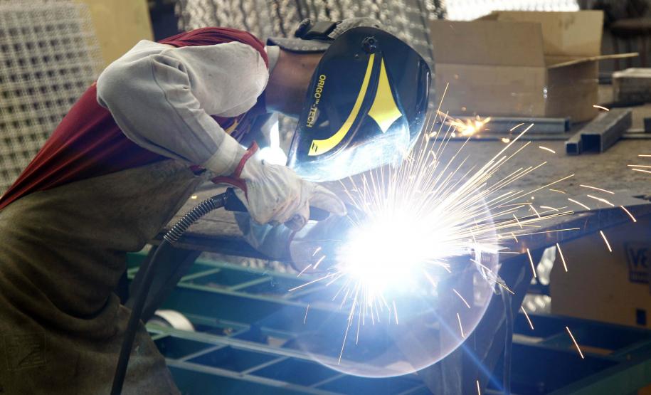 Indústria do Paraná dá sinais de recuperação