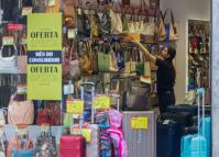 Comércio, pequenos negócios, loja de malas e bolsas